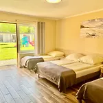 Kompleks wypoczynkowy Ośrodek Rodzinny Pod Wydmami Przy Plaży , Plac Zabaw , Rowery
