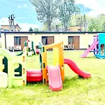 Ośrodek Rodzinny Pod Wydmami Przy Plaży , Plac Zabaw , Rowery * Sarbinowo