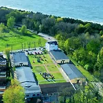 Ośrodek Rodzinny Pod Wydmami Przy Plaży , Plac Zabaw , Rowery Kompleks wypoczynkowy *