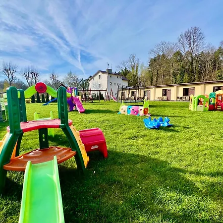 Ośrodek Rodzinny Pod Wydmami Przy Plaży , Plac Zabaw , Rowery Kompleks wypoczynkowy Sarbinowo