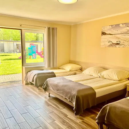 Kompleks wypoczynkowy Ośrodek Rodzinny Pod Wydmami Przy Plaży , Plac Zabaw , Rowery