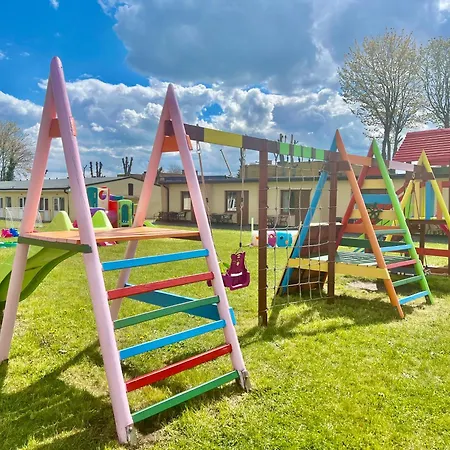 Kompleks wypoczynkowy Ośrodek Rodzinny Pod Wydmami Przy Plaży , Plac Zabaw , Rowery