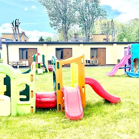 Ośrodek Rodzinny Pod Wydmami Przy Plaży , Plac Zabaw , Rowery * Sarbinowo