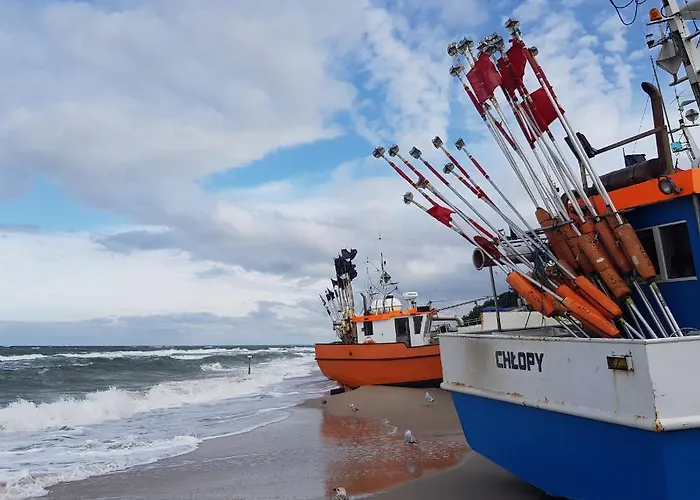 Kompleks wypoczynkowy Ośrodek Rodzinny Pod Wydmami Przy Plaży , Plac Zabaw , Rowery *