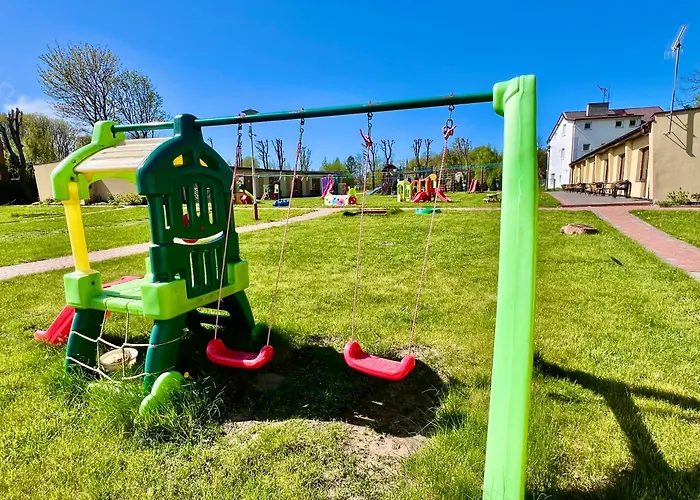 Kompleks wypoczynkowy Ośrodek Rodzinny Pod Wydmami Przy Plaży , Plac Zabaw , Rowery Sarbinowo