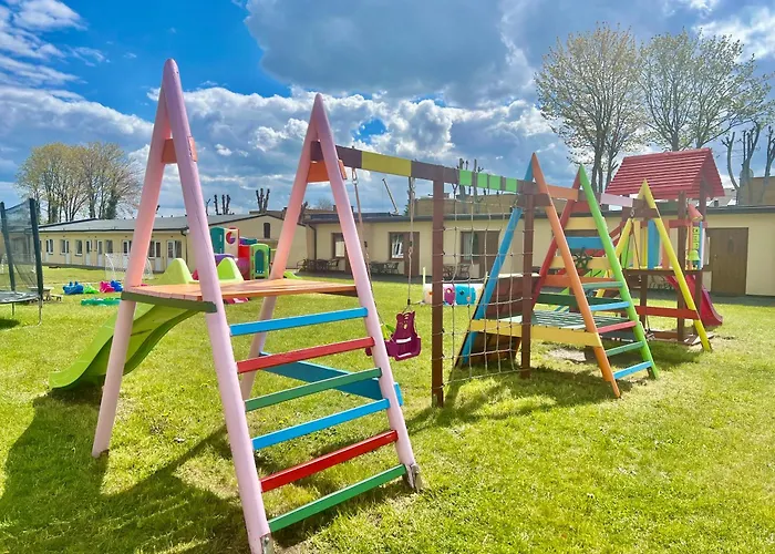 Kompleks wypoczynkowy Ośrodek Rodzinny Pod Wydmami Przy Plaży , Plac Zabaw , Rowery