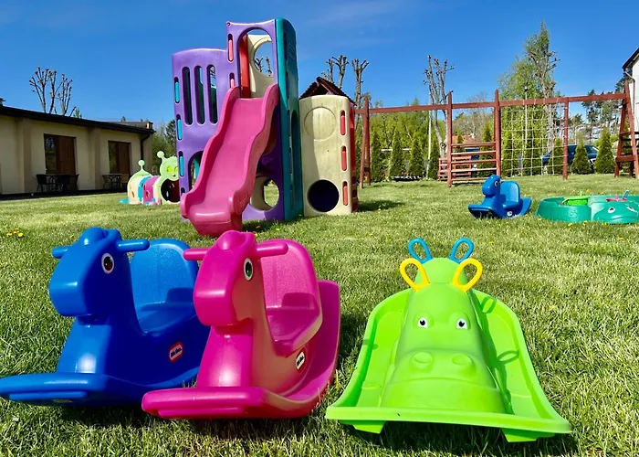 Kompleks wypoczynkowy Ośrodek Rodzinny Pod Wydmami Przy Plaży , Plac Zabaw , Rowery Sarbinowo